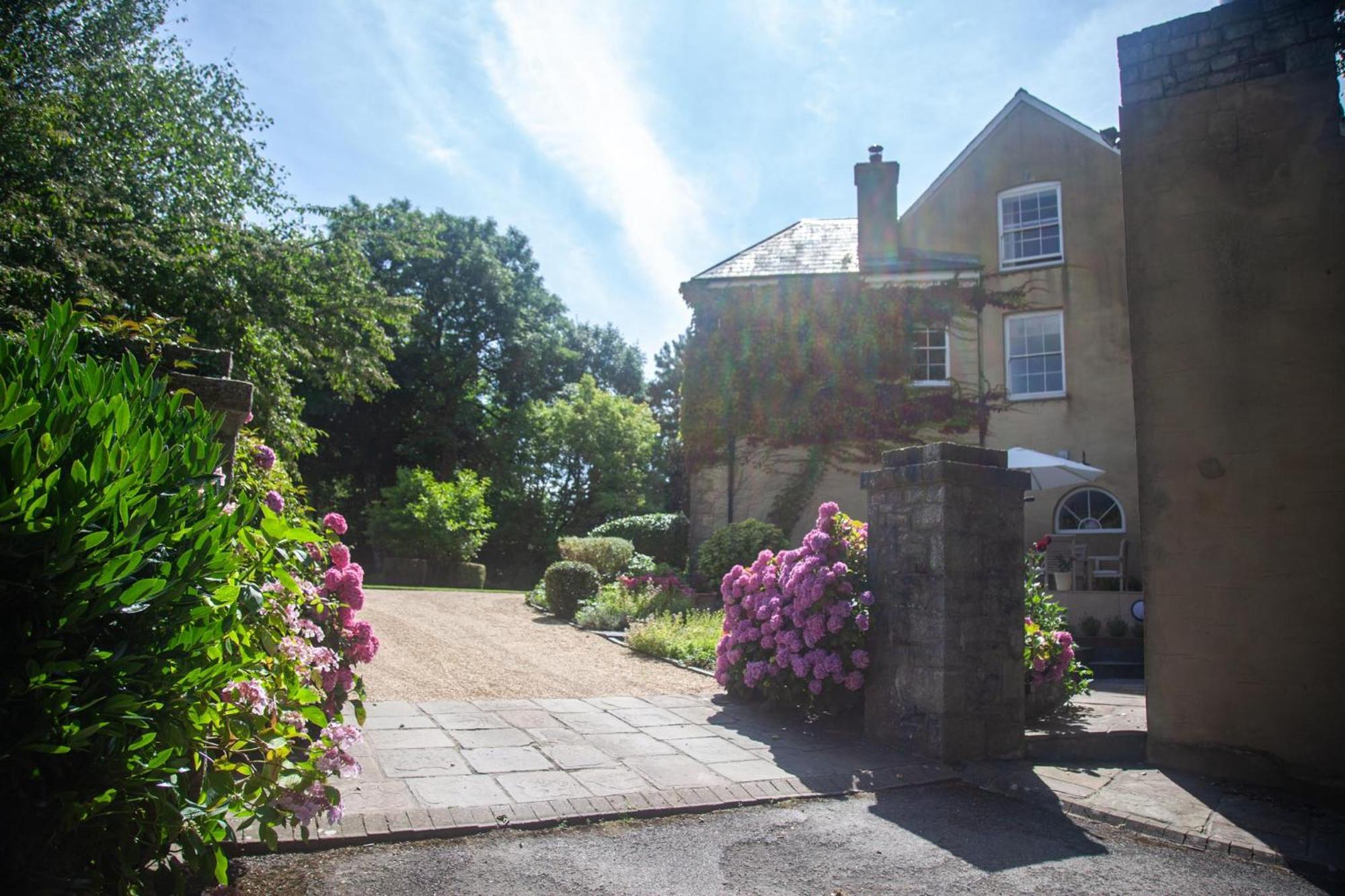 Clemenstone House B&B Каубридж Екстериор снимка