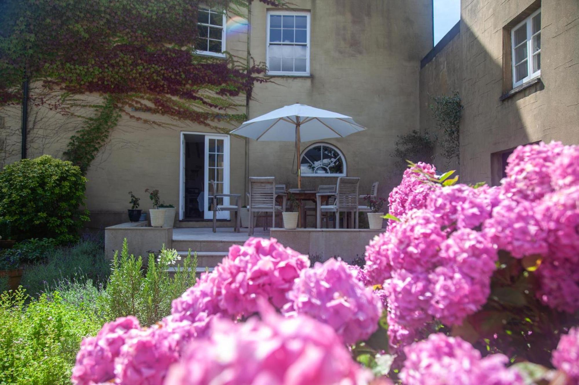 Clemenstone House B&B Каубридж Екстериор снимка