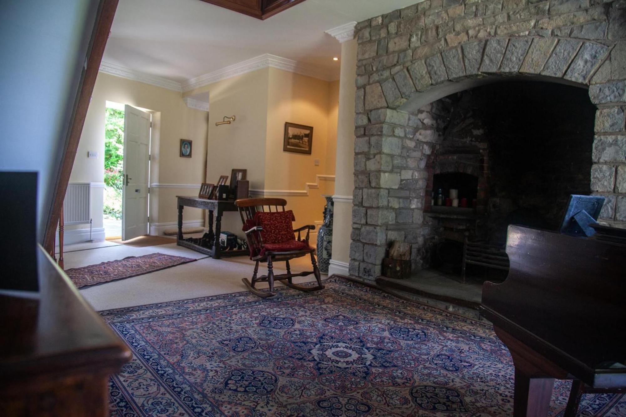 Clemenstone House B&B Каубридж Екстериор снимка