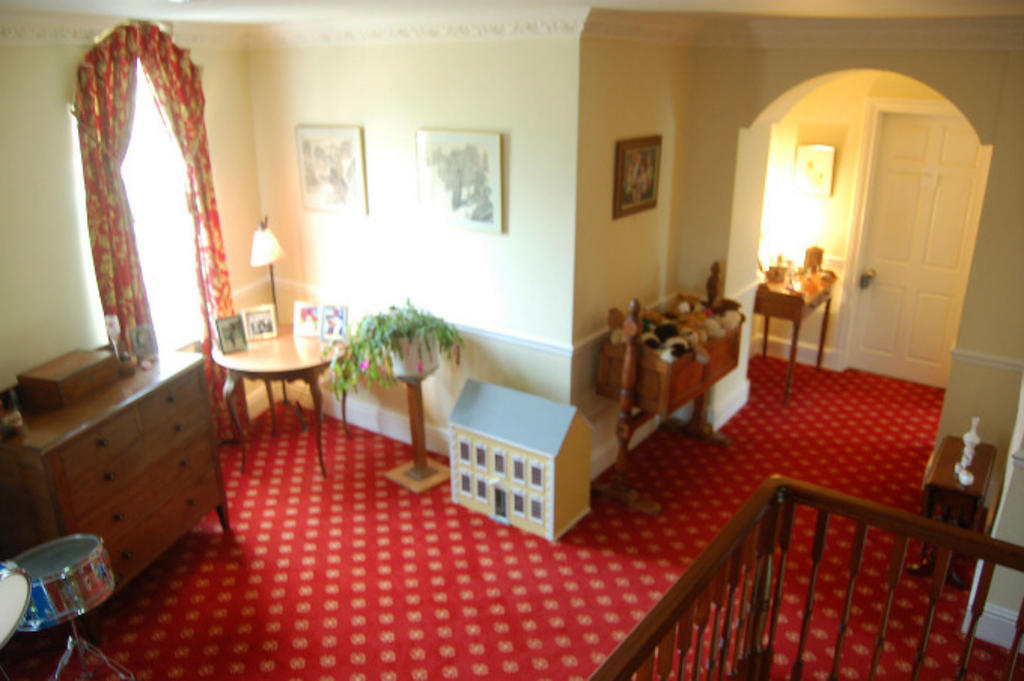Clemenstone House B&B Каубридж Екстериор снимка
